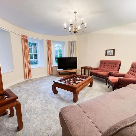 Spacious Flat Sleeps 8 Near Princes Street Édimbourg Extérieur photo