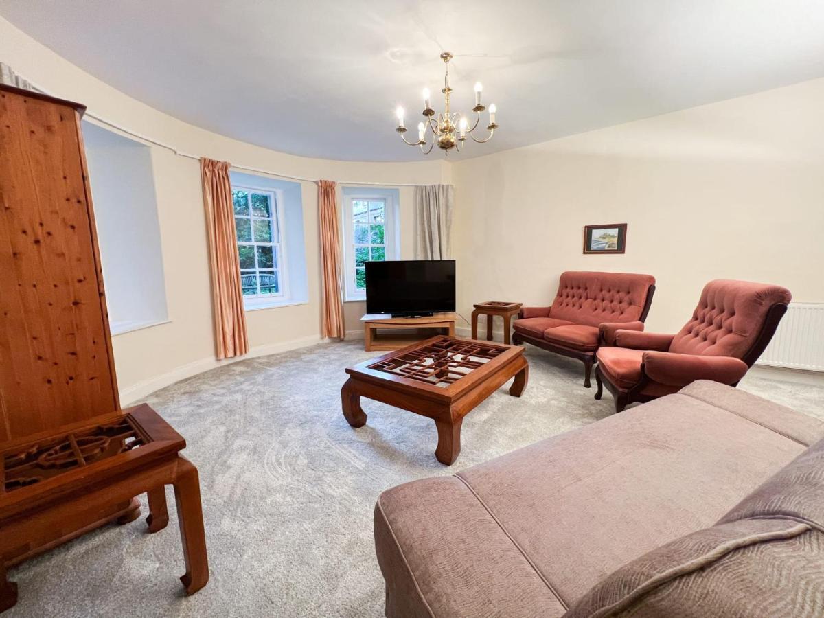 Spacious Flat Sleeps 8 Near Princes Street Édimbourg Extérieur photo